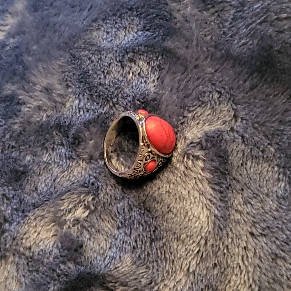 Red Stone Ring - image 4